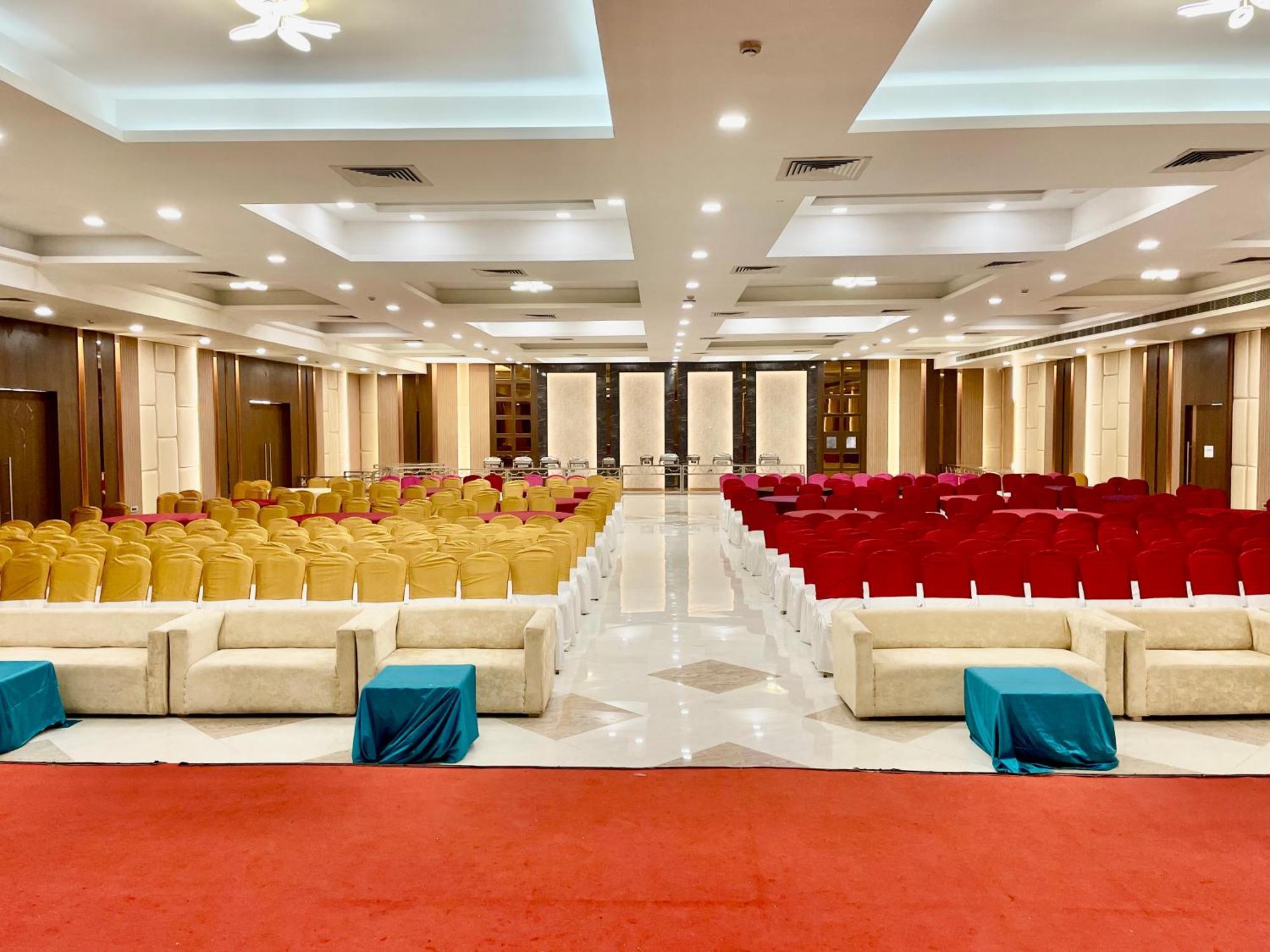 The Elite Lucknow Convention Hotel Exterior foto